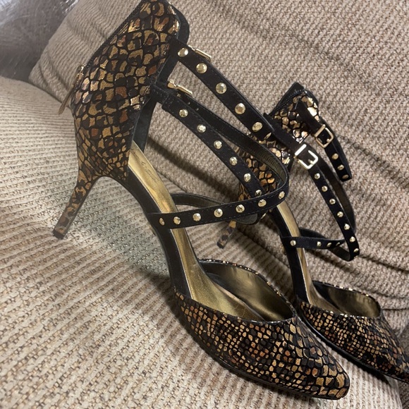 Gorgeous leopard print- snake print embossed heels - Picture 10 of 10